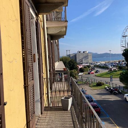 Casa Vacanza Sole Lago… Intra Kültér fotó