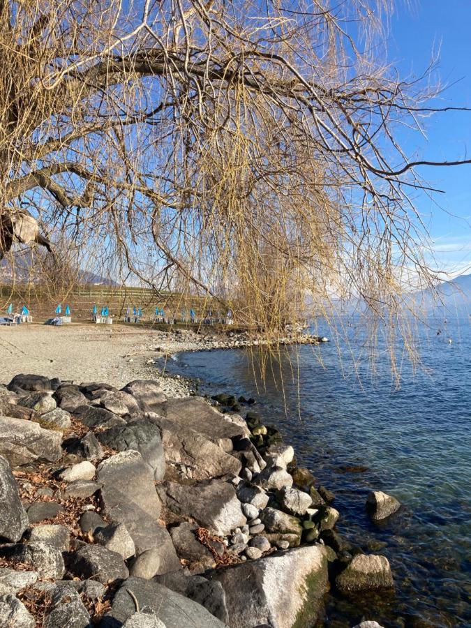 Casa Vacanza Sole Lago… Intra Kültér fotó